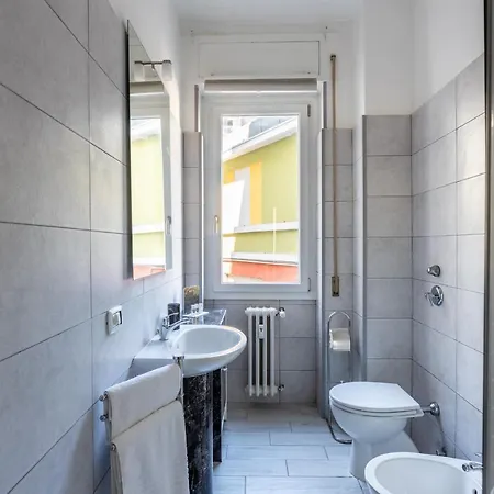Niguarda Hospital Luxury Apartman